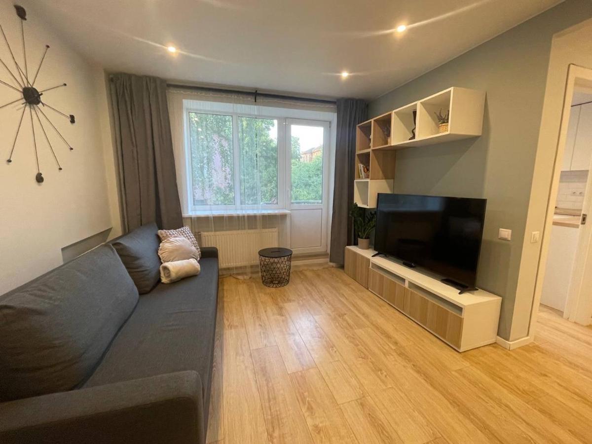 Modern 1Br Haven Near Two Parks Appartement Riga Buitenkant foto